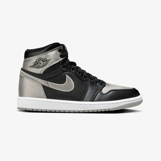 Jordan | WMN'S AIR JORDAN 1 RETRO HIGH OG  { BLACK/MEDIUM GREY-WHITE